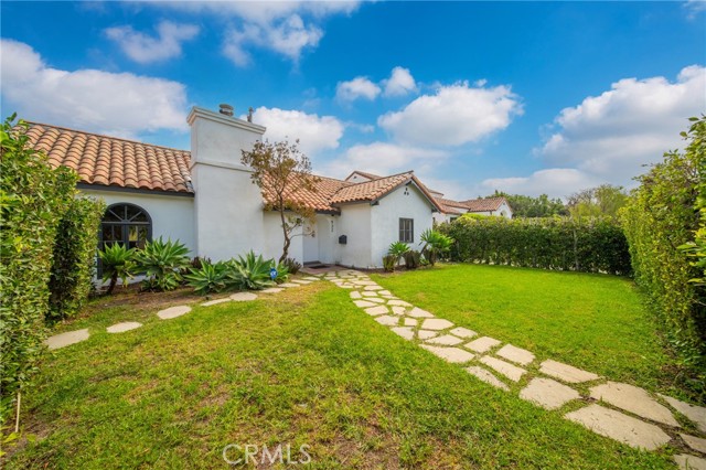 Detail Gallery Image 8 of 45 For 932 S Cloverdale Ave, Los Angeles,  CA 90036 - 3 Beds | 3 Baths