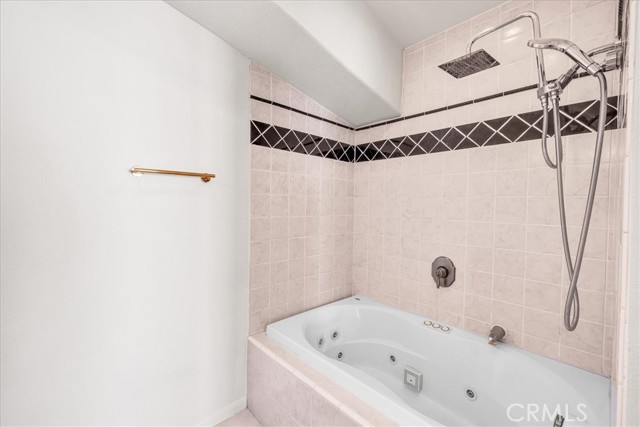 73028 Manana Drive, 29 Palms CA: https://media.crmls.org/medias/2ab0fa29-4560-4472-be92-18209b4e0179.jpg