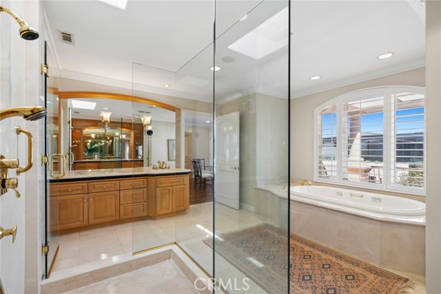 Detail Gallery Image 41 of 48 For 521 via Lido Nord, Newport Beach,  CA 92663 - 5 Beds | 4/2 Baths