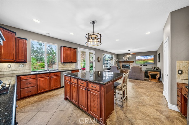 Detail Gallery Image 15 of 62 For 43898 Carentan Dr, Temecula,  CA 92592 - 5 Beds | 3 Baths