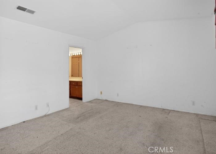 https://media.crmls.org/medias/2ab1f40e-4057-4182-8389-919ebae1f111.jpg?preset=X-Large