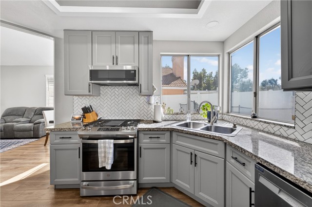 Detail Gallery Image 10 of 23 For 28091 Stillwater Dr, Menifee,  CA 92584 - 4 Beds | 3 Baths