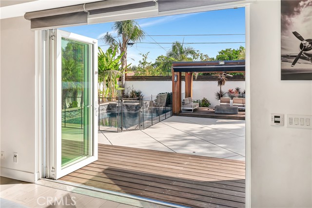 5622 Katherine, Sherman Oaks CA: https://media.crmls.org/medias/2ab41fe0-befe-4d65-bb5d-5ae370eac4da.jpg