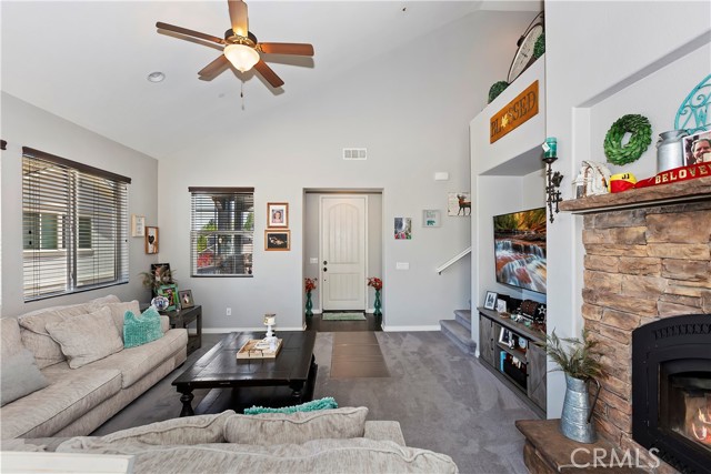 Detail Gallery Image 5 of 27 For 223 Crimson Cir, Big Bear City,  CA 92314 - 3 Beds | 2/1 Baths