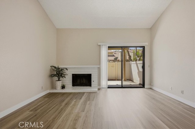 Detail Gallery Image 11 of 43 For 1031 S Palmetto #Q2,  Ontario,  CA 91762 - 2 Beds | 2/1 Baths