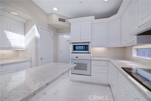 Detail Gallery Image 18 of 61 For 23601 Sidney Bay, Dana Point,  CA 92629 - 3 Beds | 3/1 Baths
