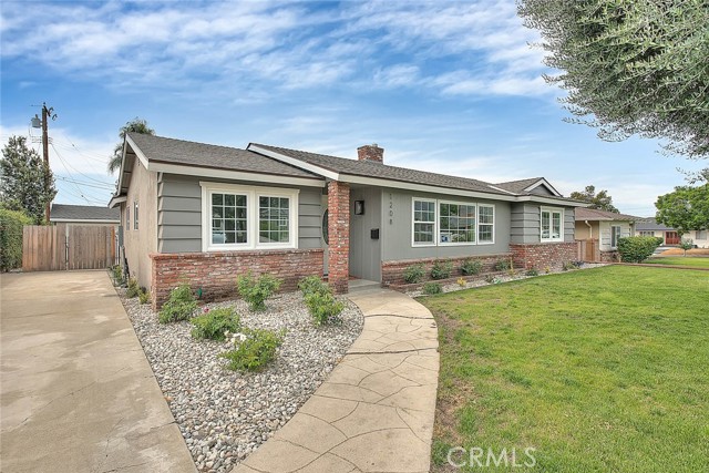 Detail Gallery Image 2 of 56 For 1208 E Mountain View Ave, Glendora,  CA 91741 - 3 Beds | 2 Baths
