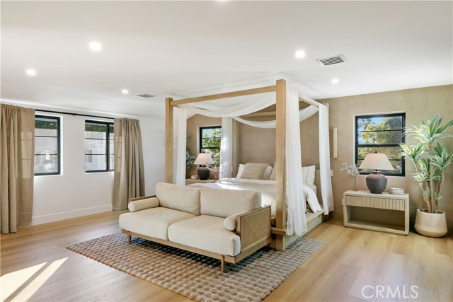 Detail Gallery Image 24 of 75 For 22269 Avenue San Luis, Woodland Hills,  CA 91364 - 5 Beds | 5/1 Baths