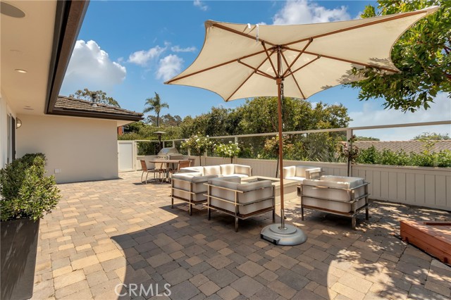 Detail Gallery Image 23 of 27 For 2897 Chateau Way, Laguna Beach,  CA 92651 - 3 Beds | 2 Baths