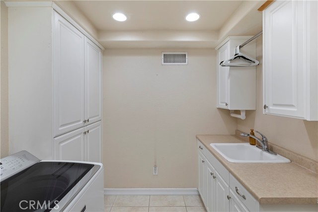 16291 Ringbit Court, Riverside CA: https://media.crmls.org/medias/2ab64db4-81ed-404c-91b6-07c15cf00c20.jpg
