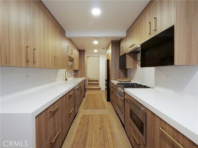 Detail Gallery Image 19 of 54 For 32551 Seacliff Dr, Rancho Palos Verdes,  CA 90275 - 4 Beds | 3/1 Baths