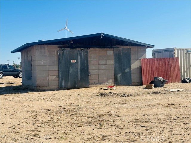 13454 Gabriel Road, Victorville CA: https://media.crmls.org/medias/2ab76ab2-fa69-41ff-9382-fb2c2b20d98b.jpg