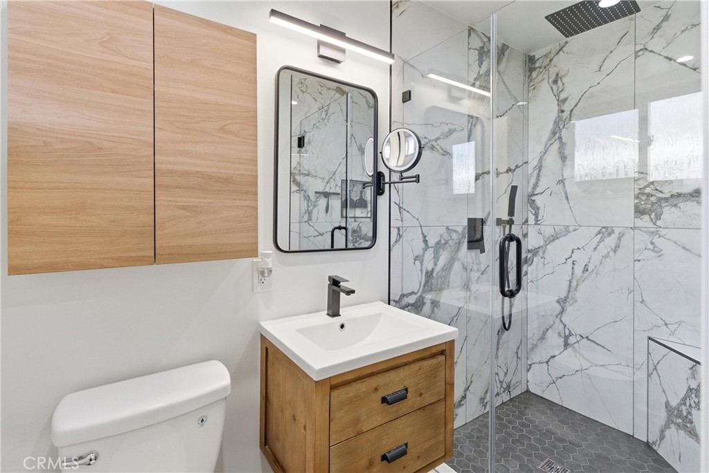 https://media.crmls.org/medias/2ab7be14-ea76-429b-aae3-8fd72af9a917.jpg?preset=X-Large
