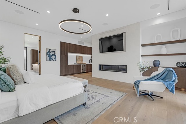 Detail Gallery Image 29 of 50 For 13016 Chandler, Sherman Oaks,  CA 91401 - 6 Beds | 6/1 Baths