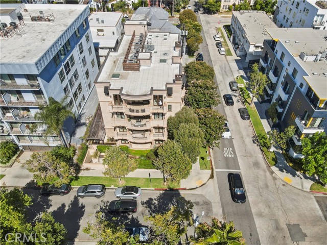 462 S Maple Drive, Beverly Hills CA: https://media.crmls.org/medias/2ab95757-38ed-419c-b240-e3bc94b140a2.jpg