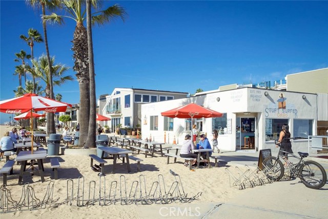 Detail Gallery Image 11 of 17 For 202 15th St #B,  Newport Beach,  CA 92663 - 0 Beds | 1 Baths
