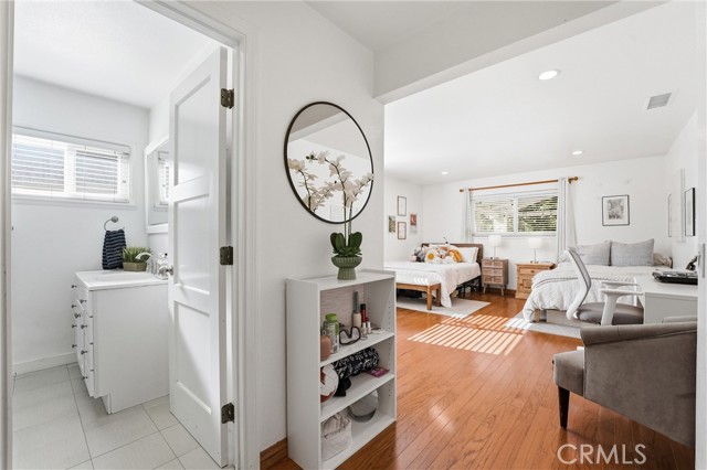 Image 12 of 34 For 713 Sycamore