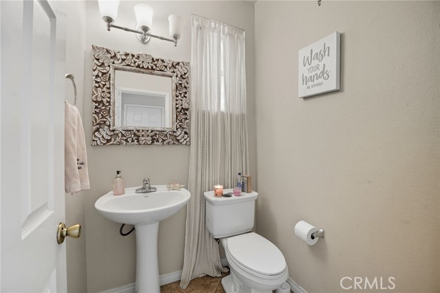 Detail Gallery Image 25 of 39 For 661 Corte San Julian, Perris,  CA 92571 - 4 Beds | 2/1 Baths