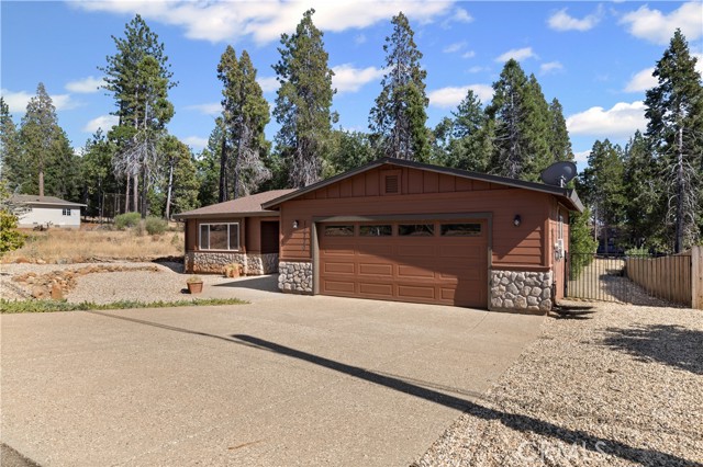Detail Gallery Image 2 of 41 For 13770 West Park Drive, Magalia,  CA 95954 - 2 Beds | 2 Baths