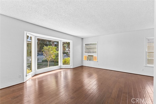 Detail Gallery Image 7 of 52 For 7647 Pickering, Whittier,  CA 90602 - 3 Beds | 3 Baths