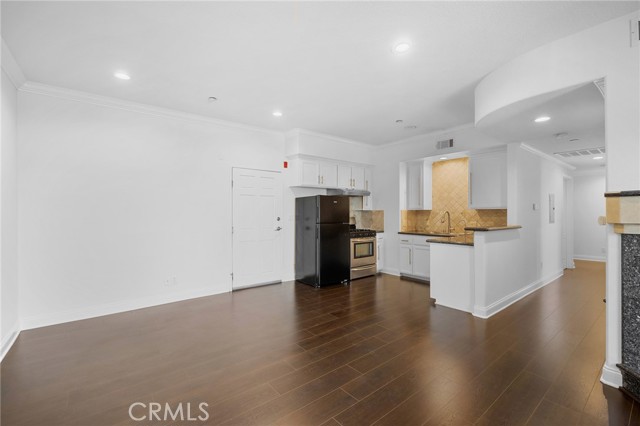 540 E Angeleno Avenue, Burbank CA: https://media.crmls.org/medias/2abbbcc6-a04a-40f1-95ec-d80c0100629d.jpg