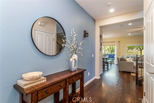 17138 Hickory Ridge Court, Canyon Country CA: https://media.crmls.org/medias/2abcc3a9-7fc6-4ef0-992d-ae7ad6a5d1fa.jpg
