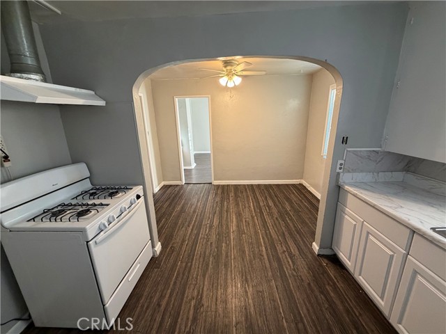 Detail Gallery Image 8 of 12 For 8529 Oleander Ave #4,  Fontana,  CA 92335 - 2 Beds | 1 Baths