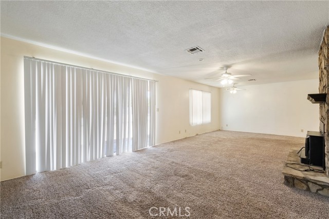 Detail Gallery Image 18 of 38 For 10004 Oakwood Ave, Hesperia,  CA 92345 - 2 Beds | 2 Baths
