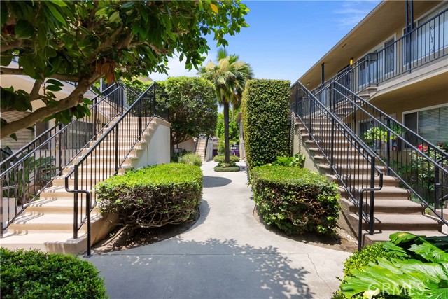 1831 E Appleton Street, Long Beach CA: https://media.crmls.org/medias/2abeb61a-a7cd-4fc5-a2bc-e1a50036596f.jpg