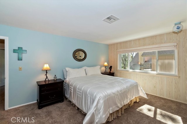 Detail Gallery Image 34 of 49 For 28065 Peninsula, Lake Arrowhead,  CA 92352 - 4 Beds | 3/1 Baths