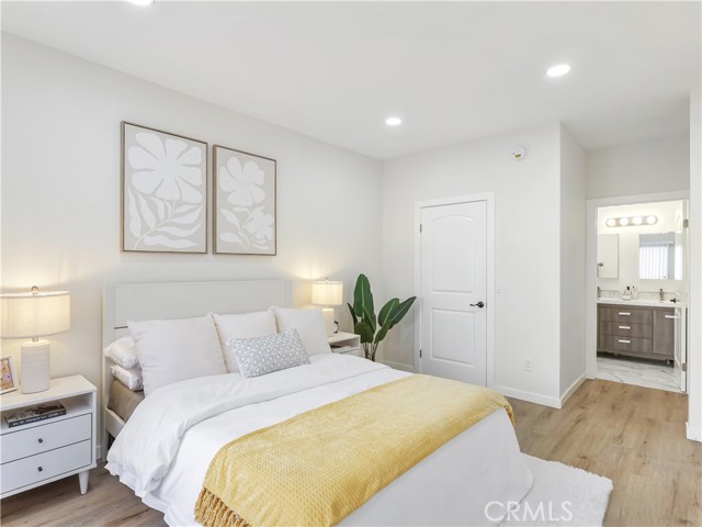 Detail Gallery Image 26 of 45 For 7320 Balboa Bld, Lake Balboa,  CA 91406 - 2 Beds | 2 Baths