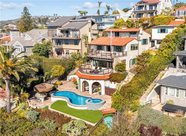 802 Rembrandt Drive, Laguna Beach CA: https://media.crmls.org/medias/2ac18e06-6bb4-4d23-bd4f-e15ab0f7fa27.jpg
