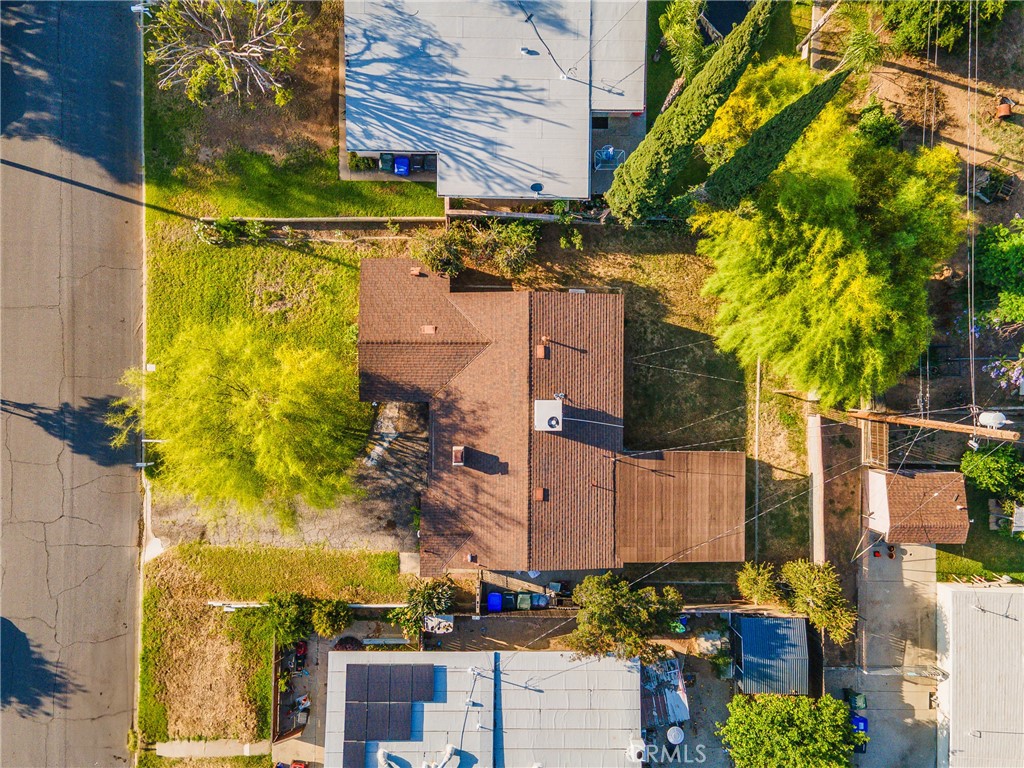 https://media.crmls.org/medias/2ac18f27-3578-4588-a938-c2dd0f768d06.jpg?preset=X-Large