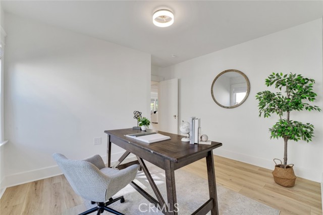 Detail Gallery Image 27 of 40 For 337 N Beachwood, Los Angeles,  CA 90004 - 3 Beds | 2 Baths