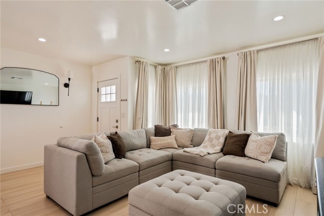 Detail Gallery Image 11 of 37 For 13927 Flatbush, Norwalk,  CA 90650 - 2 Beds | 1 Baths