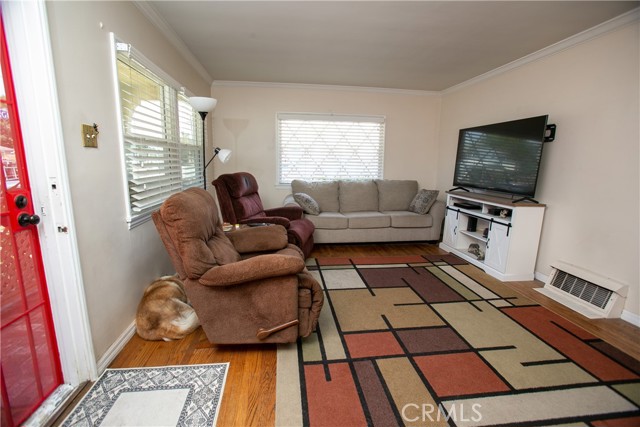 Detail Gallery Image 8 of 58 For 16802 Virginia Ave, Bellflower,  CA 90706 - 4 Beds | 1/1 Baths