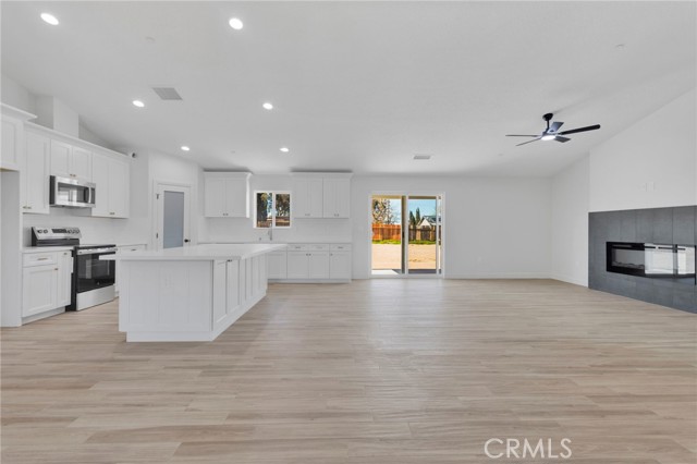 Detail Gallery Image 29 of 45 For 9432 Wasco, Hesperia,  CA 92345 - 4 Beds | 2/1 Baths