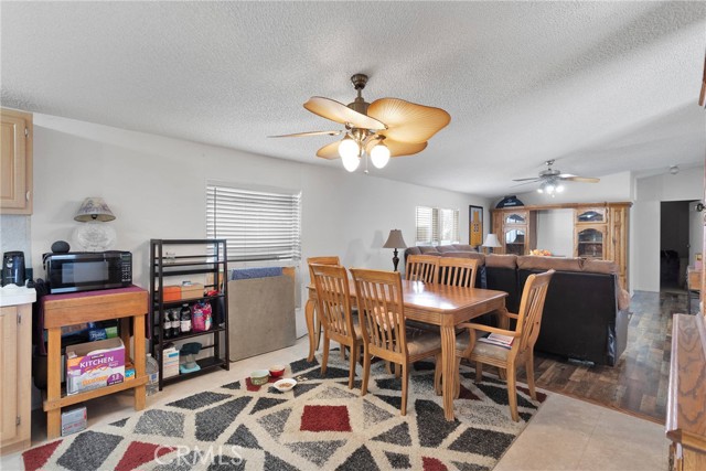 Detail Gallery Image 14 of 51 For 13365 Aster Rd, Victorville,  CA 92392 - 4 Beds | 2 Baths