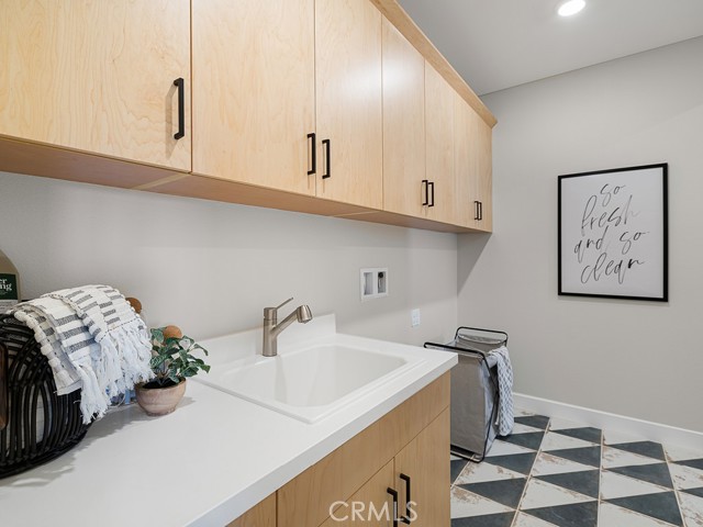 Detail Gallery Image 21 of 37 For 28904 Saddle Cir, Castaic,  CA 91384 - 3 Beds | 3 Baths