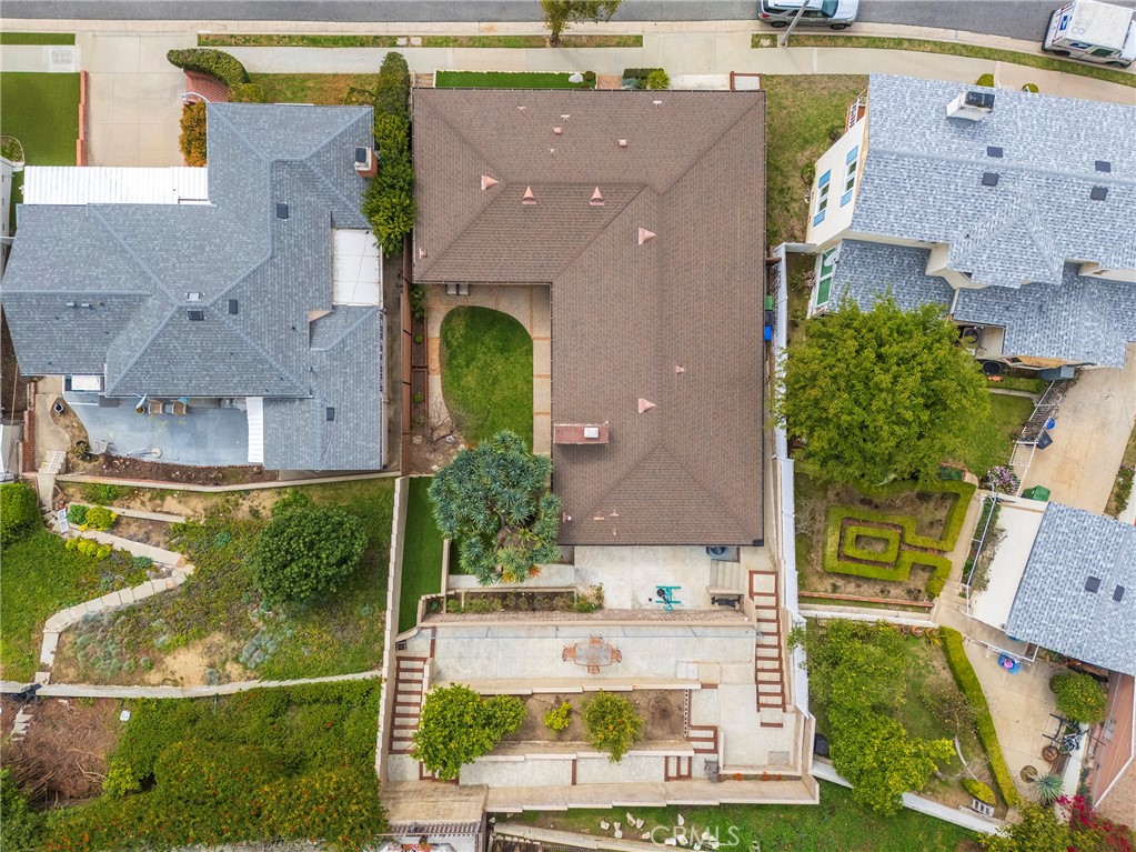 https://media.crmls.org/medias/2ac7712d-b6be-406b-bfaf-5f20a971e305.jpg?preset=X-Large