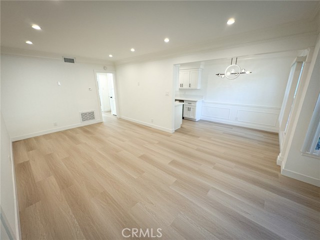 Front Image Thumbnail for CRGD26022942