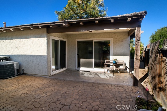 Detail Gallery Image 10 of 36 For 1104 Glenbridge Cir, Westlake Village,  CA 91361 - 2 Beds | 2 Baths