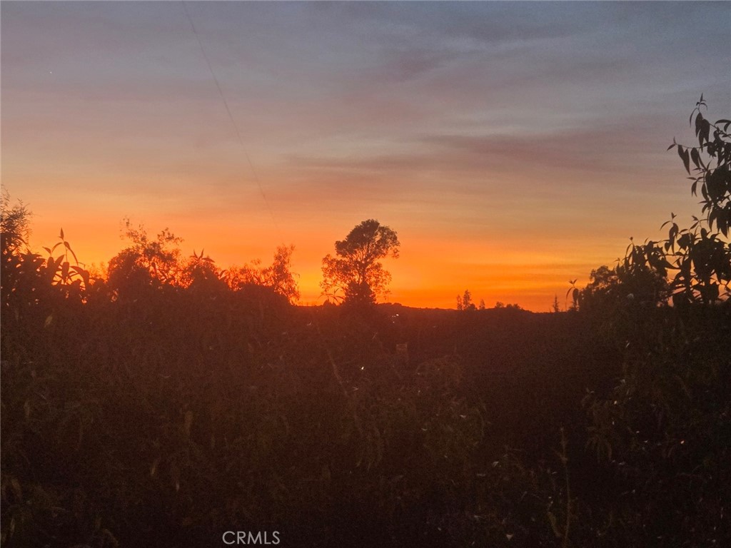 https://media.crmls.org/medias/2ac86128-f30c-49aa-8d6b-a5d72fdc99c0.jpg?preset=X-Large