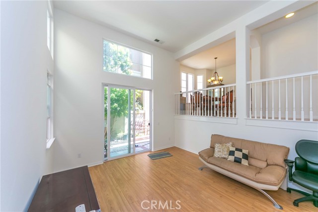 Detail Gallery Image 6 of 9 For 2889 Plaza Del Amo #125,  Torrance,  CA 90503 - 4 Beds | 3 Baths