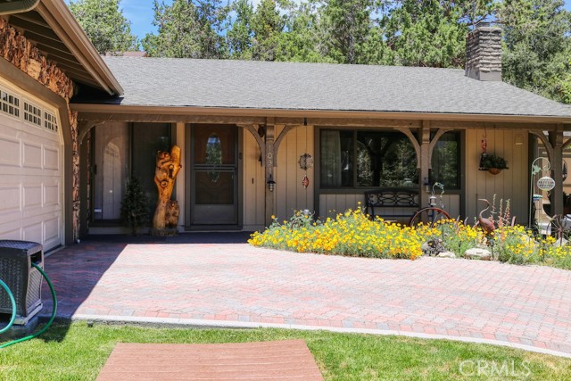 Image 2 for 1091 Blue Mountain Rd, Big Bear City, CA 92314