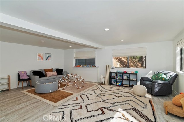 Detail Gallery Image 34 of 63 For 299 Riviera, Lake Arrowhead,  CA 92352 - 6 Beds | 4 Baths