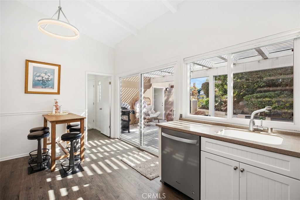 MLS #OC25256691 image #12