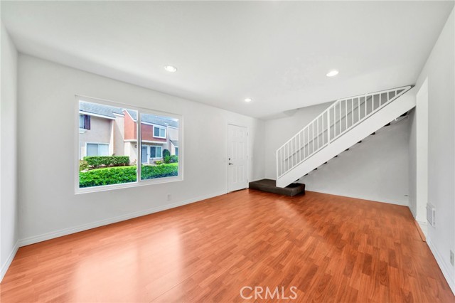 Detail Gallery Image 4 of 31 For 6 Raleigh, Irvine,  CA 92604 - 3 Beds | 1/1 Baths