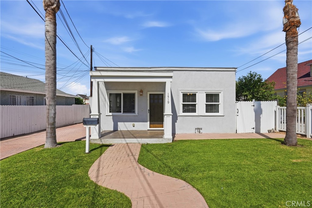 1519 Temple Avenue
