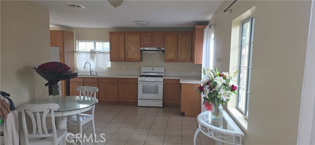 Detail Gallery Image 11 of 36 For 211 E 119th St, Los Angeles,  CA 90061 - – Beds | – Baths